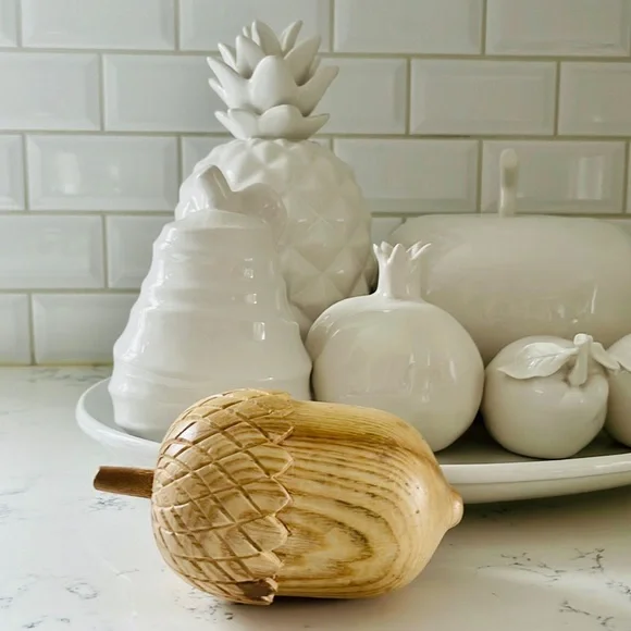 Crate&barrel Small Wood Acorn Sculpture - Picture 4 of 16